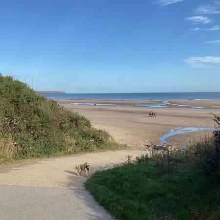 Secret Of Eden View * Filey
